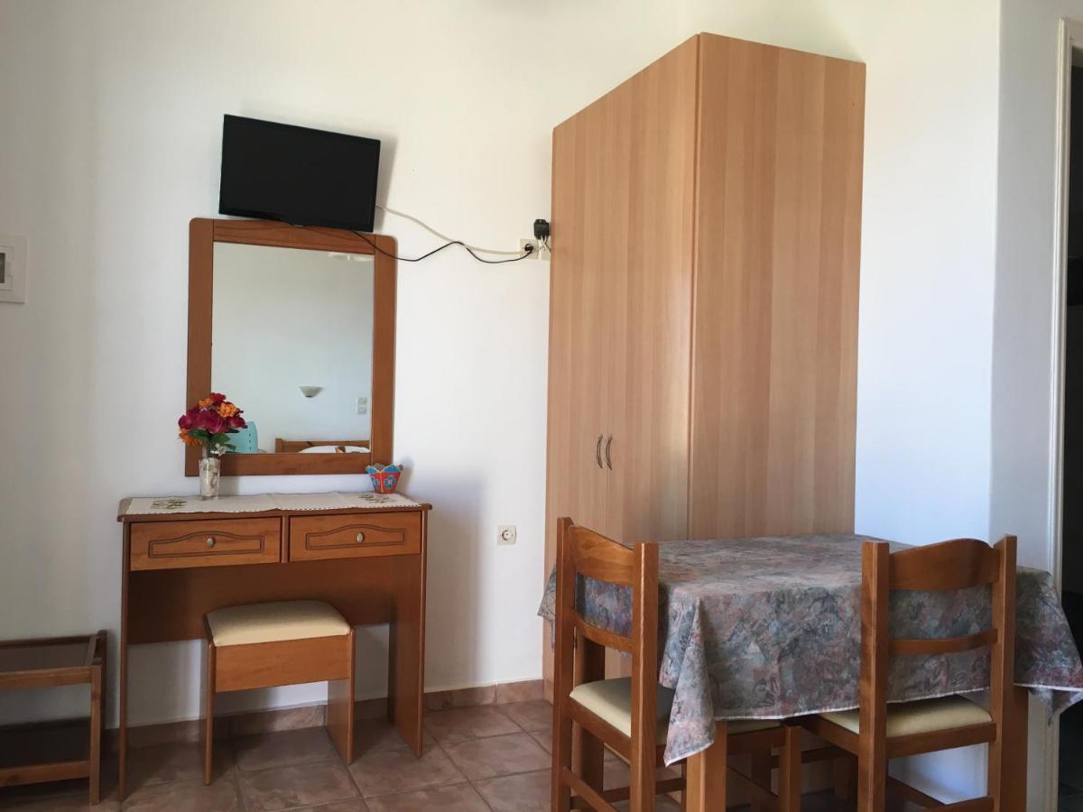 Eugenia Travasarou Sea View Appartments Diakofti 外观 照片