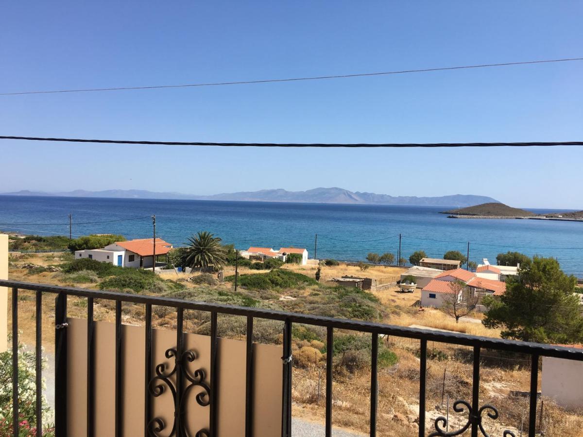 Eugenia Travasarou Sea View Appartments Diakofti 外观 照片