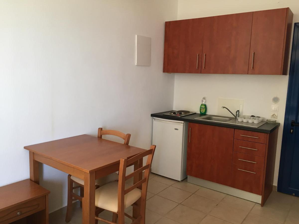 Eugenia Travasarou Sea View Appartments Diakofti 外观 照片