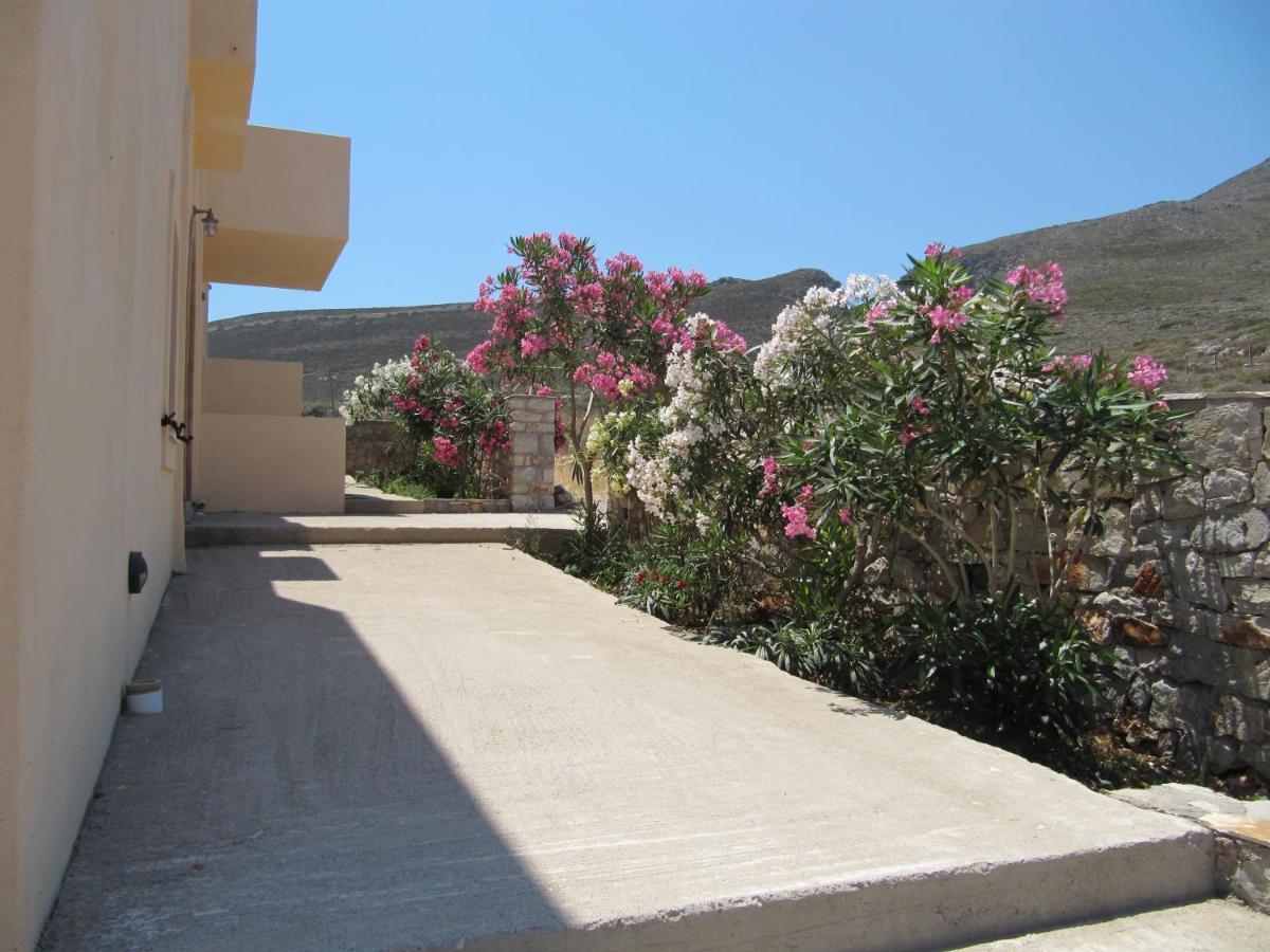 Eugenia Travasarou Sea View Appartments Diakofti 外观 照片