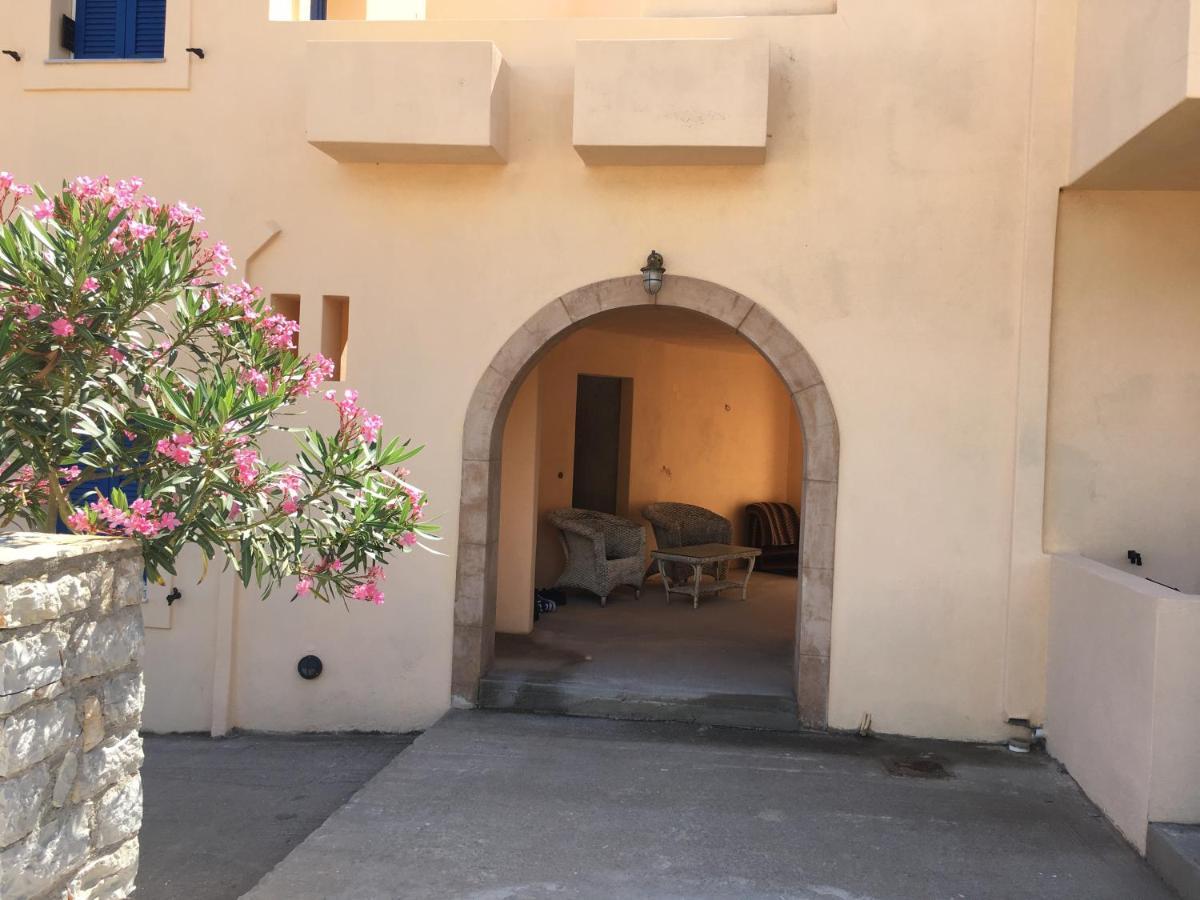 Eugenia Travasarou Sea View Appartments Diakofti 外观 照片