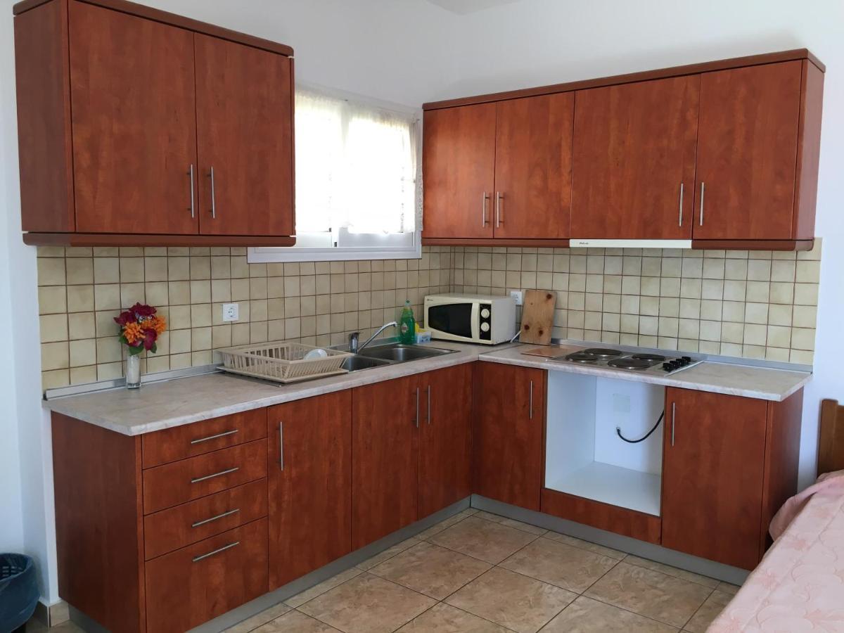 Eugenia Travasarou Sea View Appartments Diakofti 外观 照片